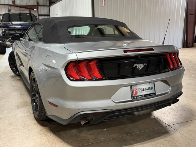 Used 2022 Ford Mustang Premium image 8