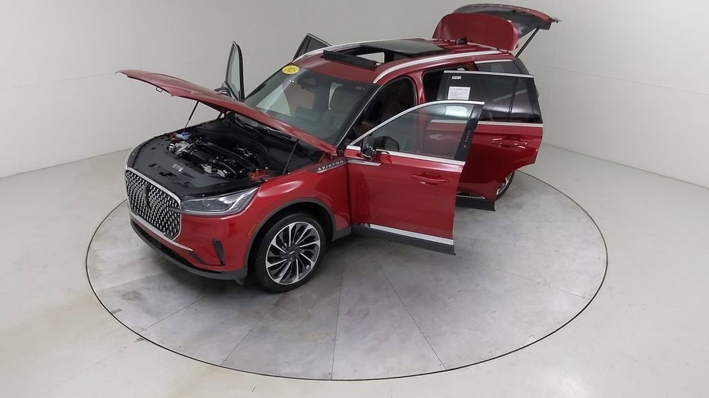 Used 2025 Lincoln Aviator Reserve w/ Equipment Group 201A image 57