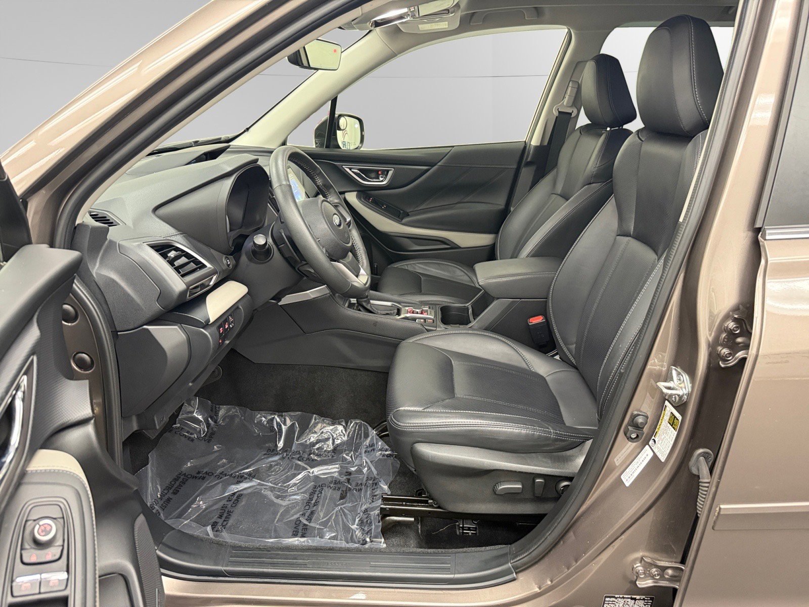 Certified 2022 Subaru Forester Limited image 9