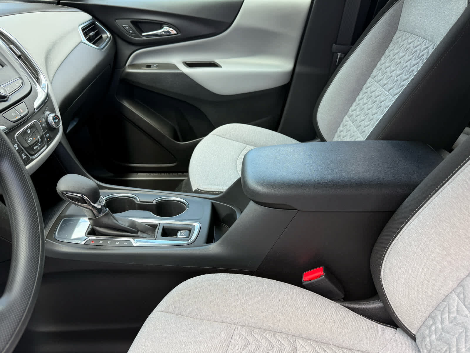 Used 2023 Chevrolet Equinox LT FWD image 21