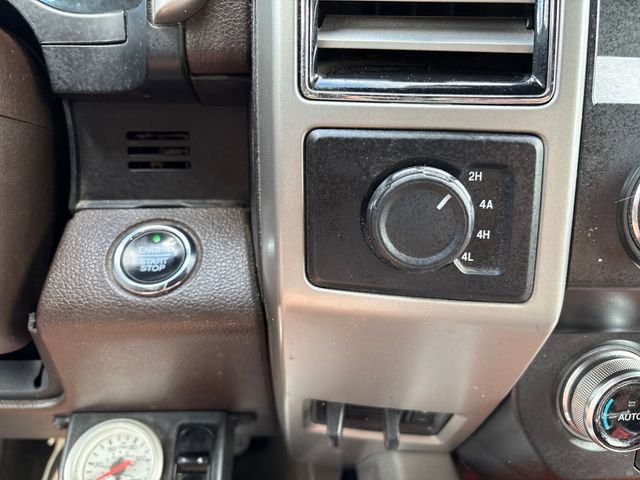 Used 2019 Ford F150 King Ranch w/ Equipment Group 601A Luxury AWD/4WD image 17