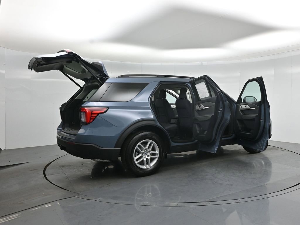 New 2026 Ford Explorer Active image 5