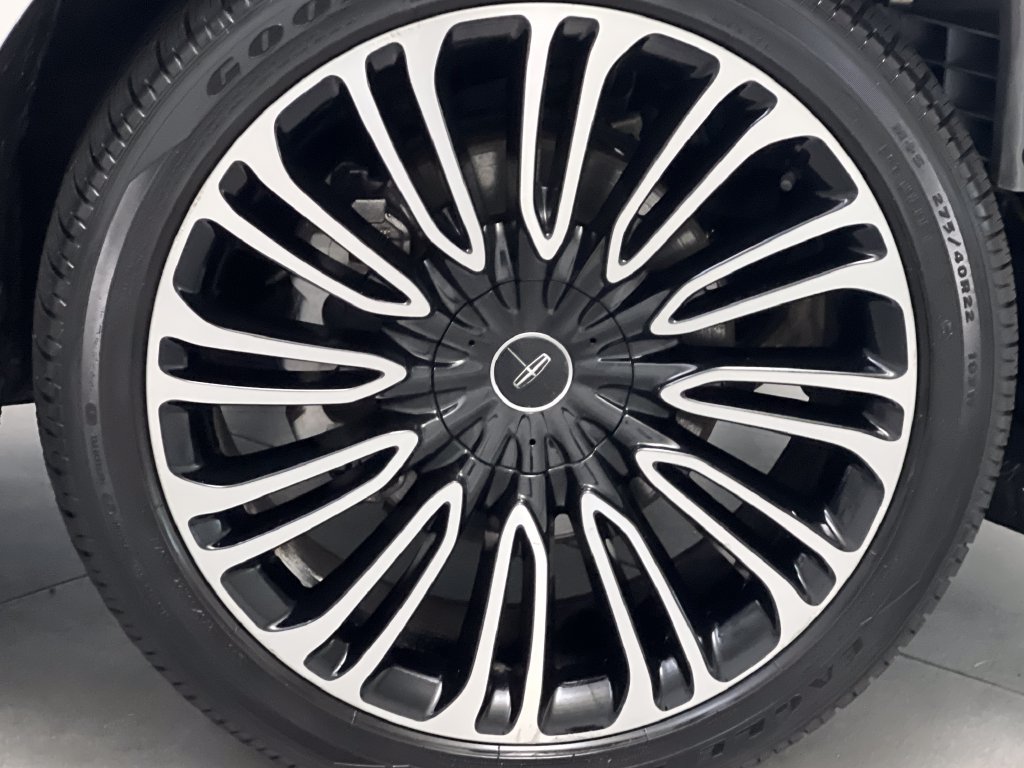 Used 2020 Lincoln Aviator Black Label w/ Dynamic Handling Package AWD/4WD image 84