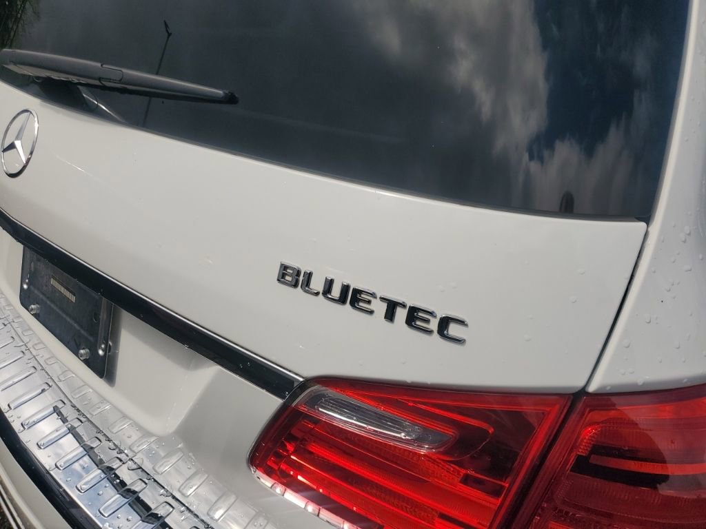 Used 2015 Mercedes-Benz GL 320 BlueTEC 4MATIC image 6