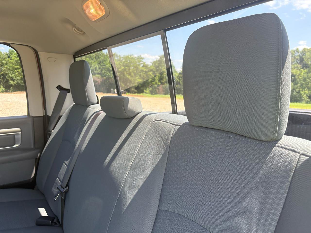 Used 2017 RAM 1500 Classic SLT AWD/4WD image 32
