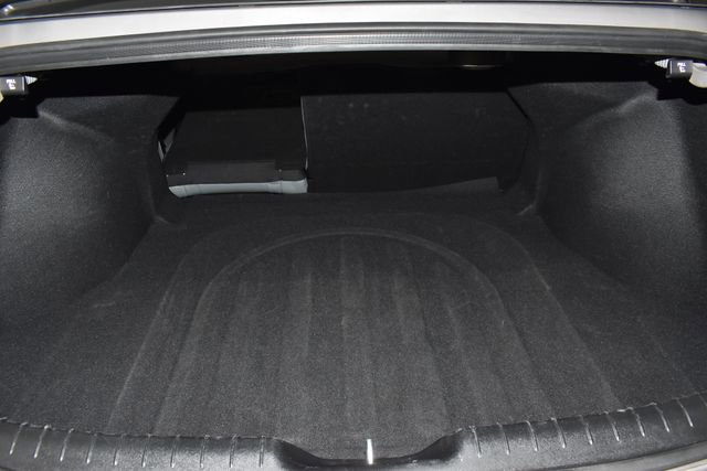 Used 2025 Hyundai Elantra Limited image 33