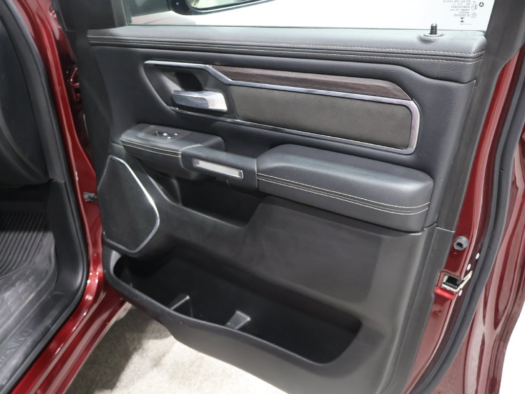 Used 2025 RAM 1500 Laramie AWD/4WD image 22
