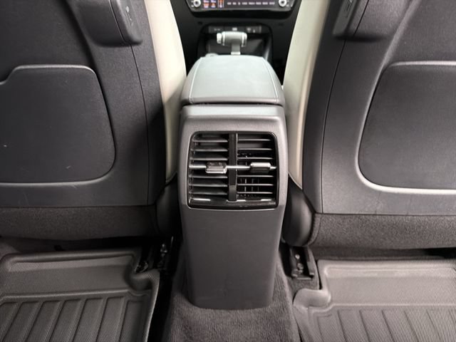 Used 2024 Kia Niro EX Touring FWD image 20