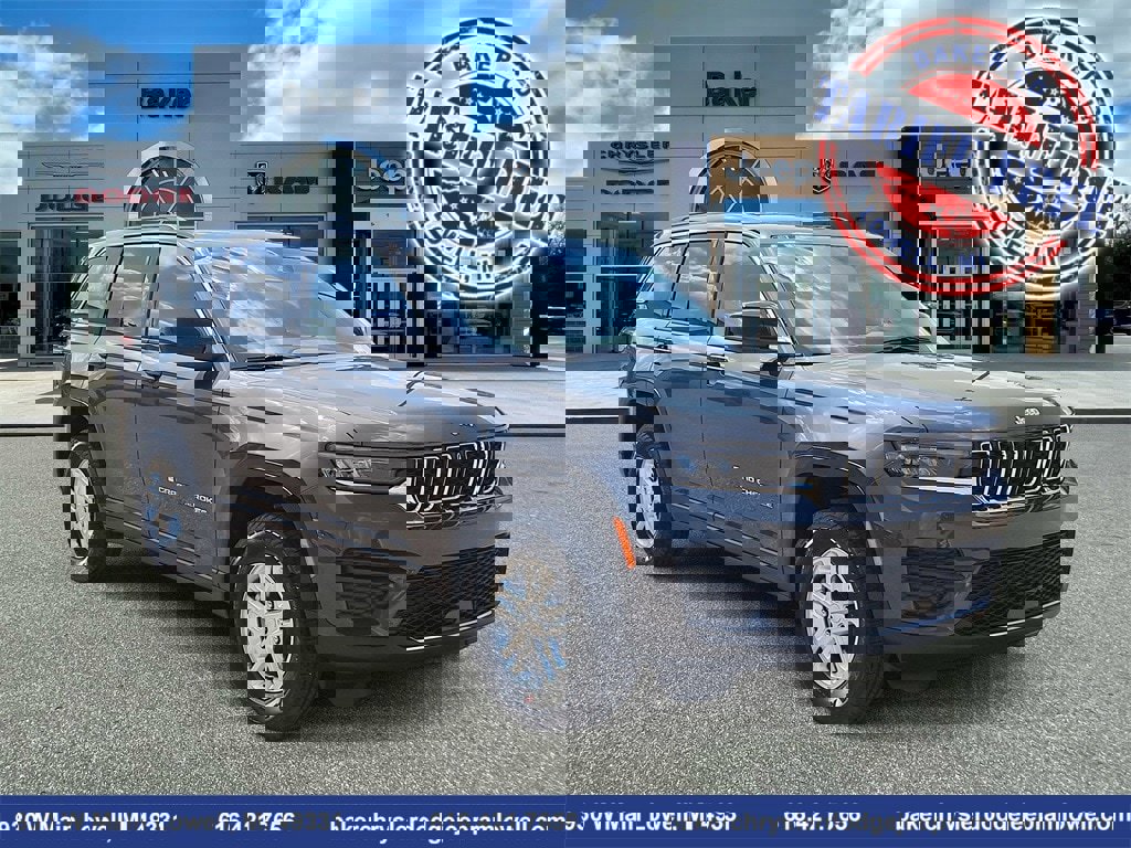 New 2025 Jeep Grand Cherokee Laredo w/ Luxury Tech Group I