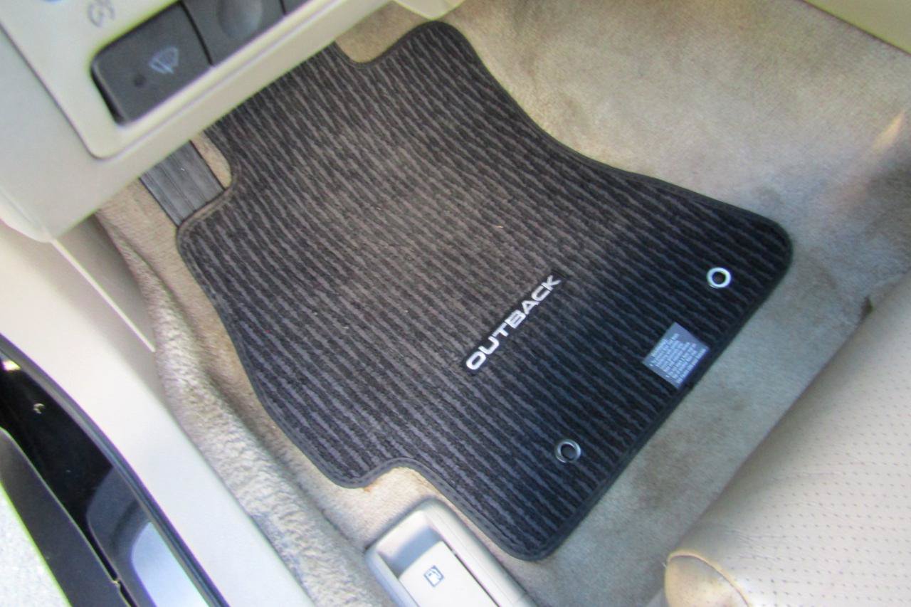 Used 2005 Subaru Outback 3.0R L.L. Bean AWD/4WD image 40