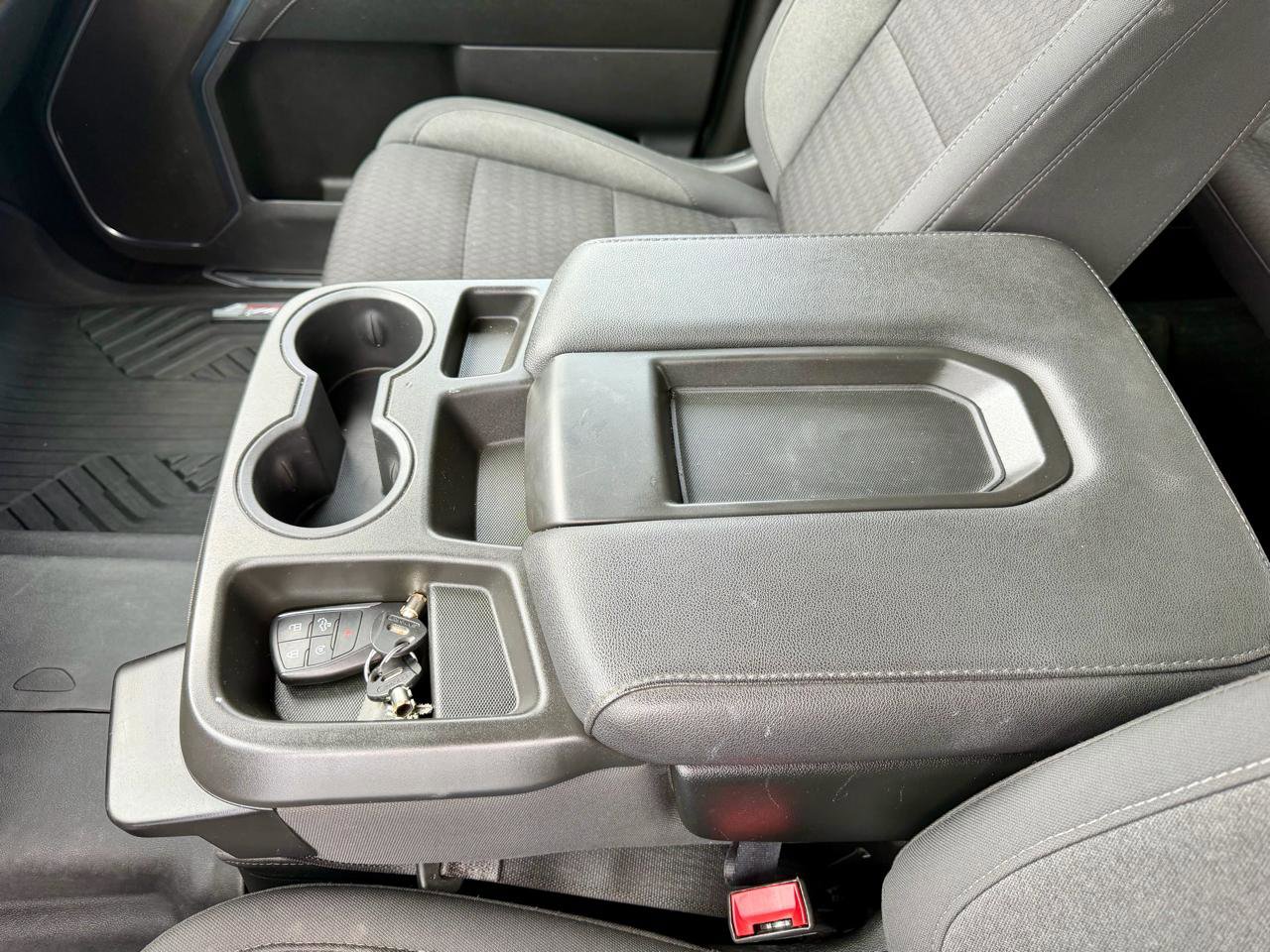 Used 2024 Chevrolet Silverado 2500 LT image 27