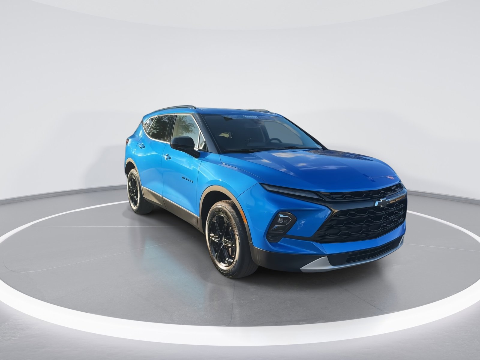 Used 2024 Chevrolet Blazer LT w/ Convenience Package image 2