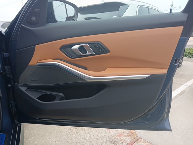 New 2026 BMW 330i Sedan w/ M Sport Package RWD image 16