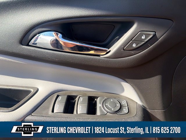 Used 2023 Chevrolet Equinox LS AWD/4WD image 16