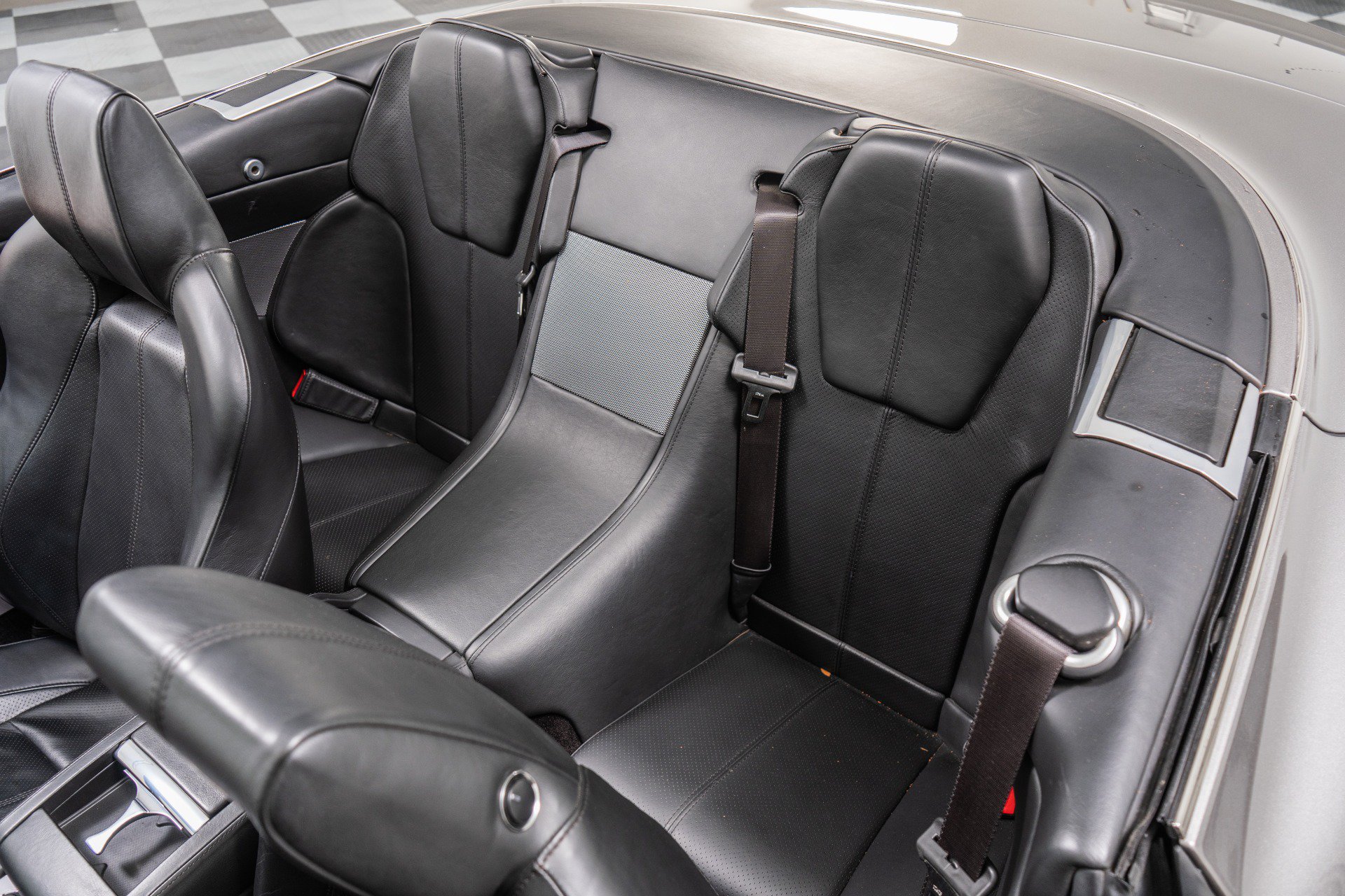 Used 2008 Aston Martin DB9 Volante RWD image 16