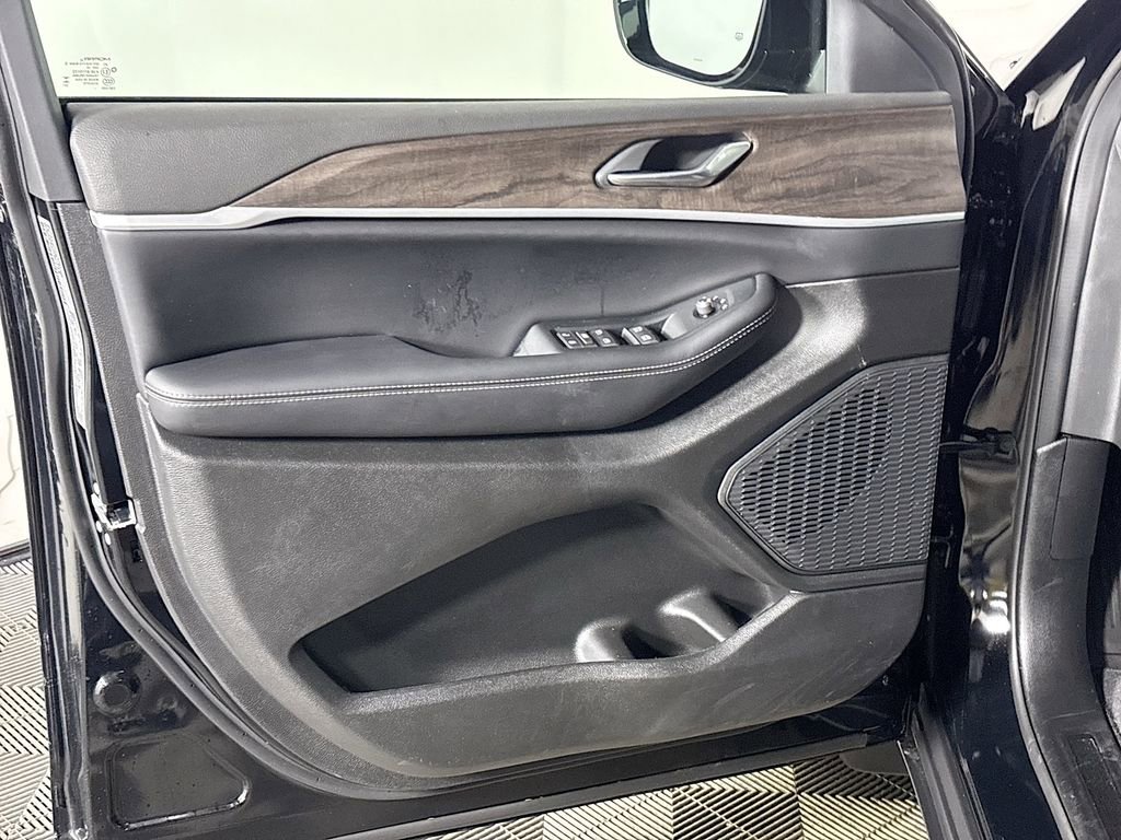 New 2026 Jeep Grand Cherokee Altitude AWD/4WD image 10
