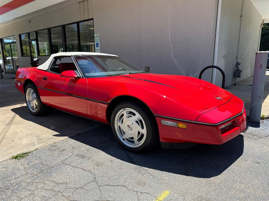 Used 1989 Chevrolet Corvette Convertible RWD image 1