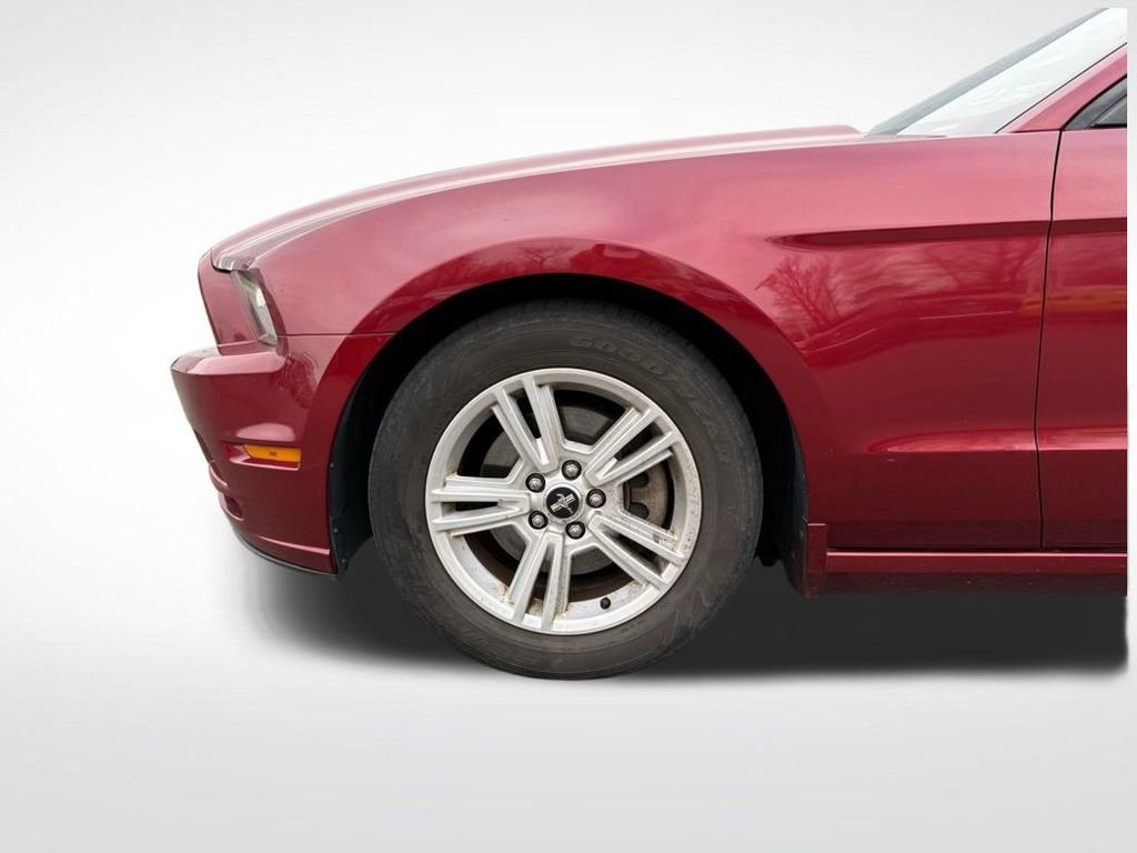 Used 2014 Ford Mustang Coupe image 9