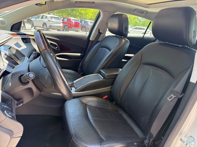 Used 2010 Buick LaCrosse CXS w/ Touring Package FWD image 10
