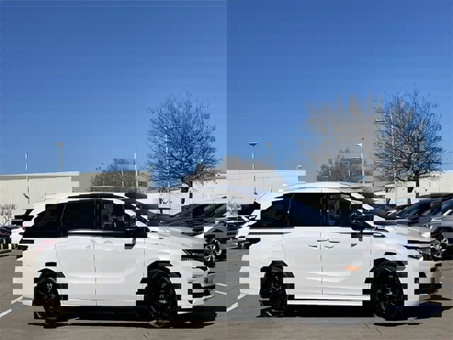 Certified 2026 Honda Odyssey Sport-L image 3