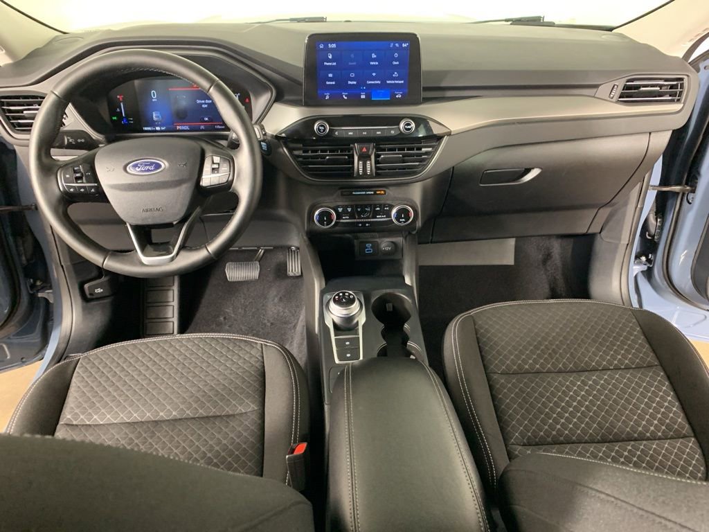 Used 2023 Ford Escape Active image 32