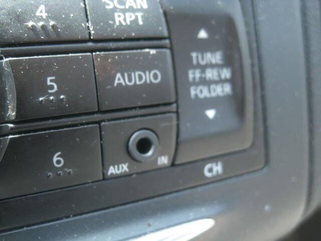 Used 2014 Nissan Rogue S AWD/4WD image 18