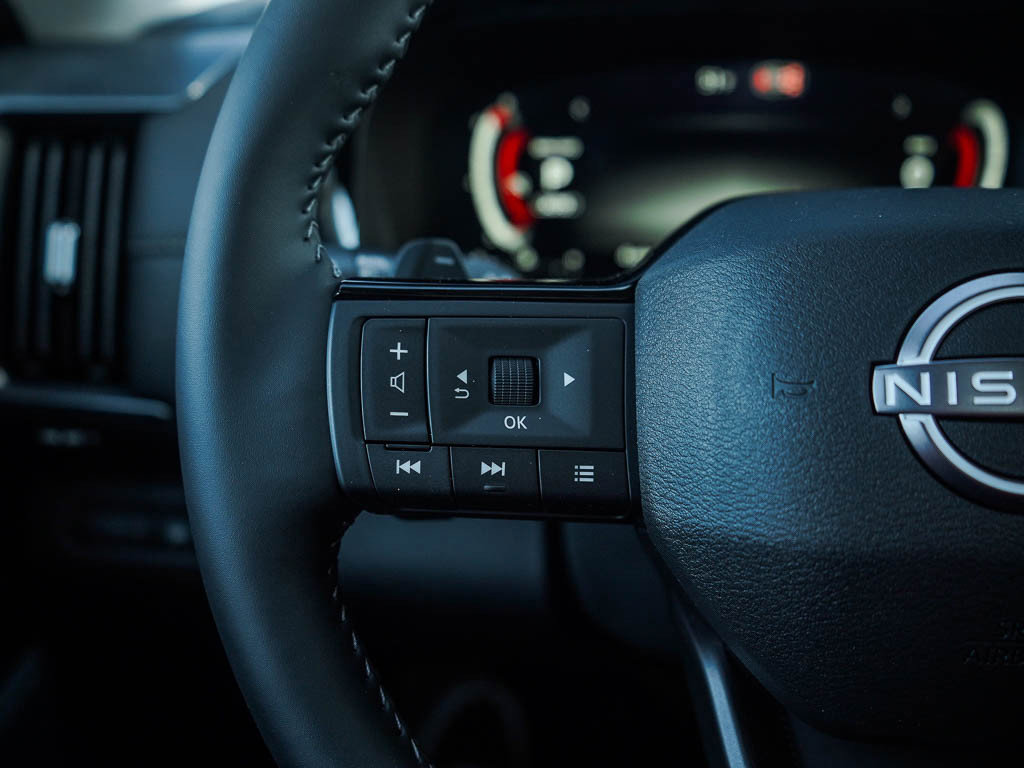 New 2026 Nissan Pathfinder SL w/ SL Premium Package AWD/4WD image 22