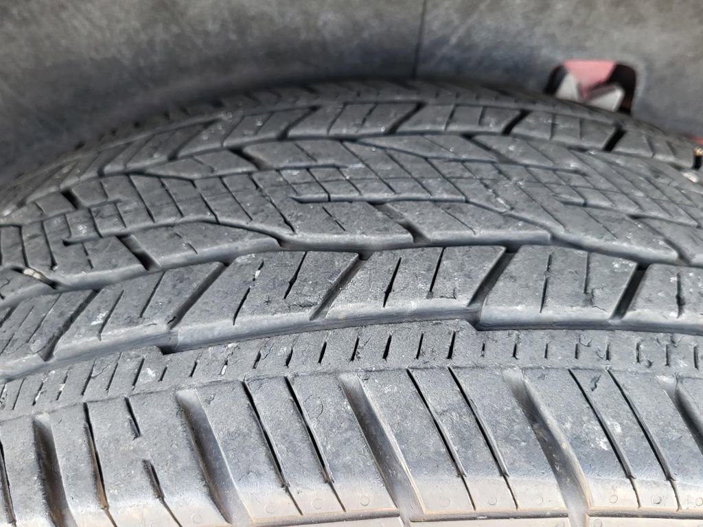 Certified 2024 GMC Acadia Elevation w/ Black Edition image 32