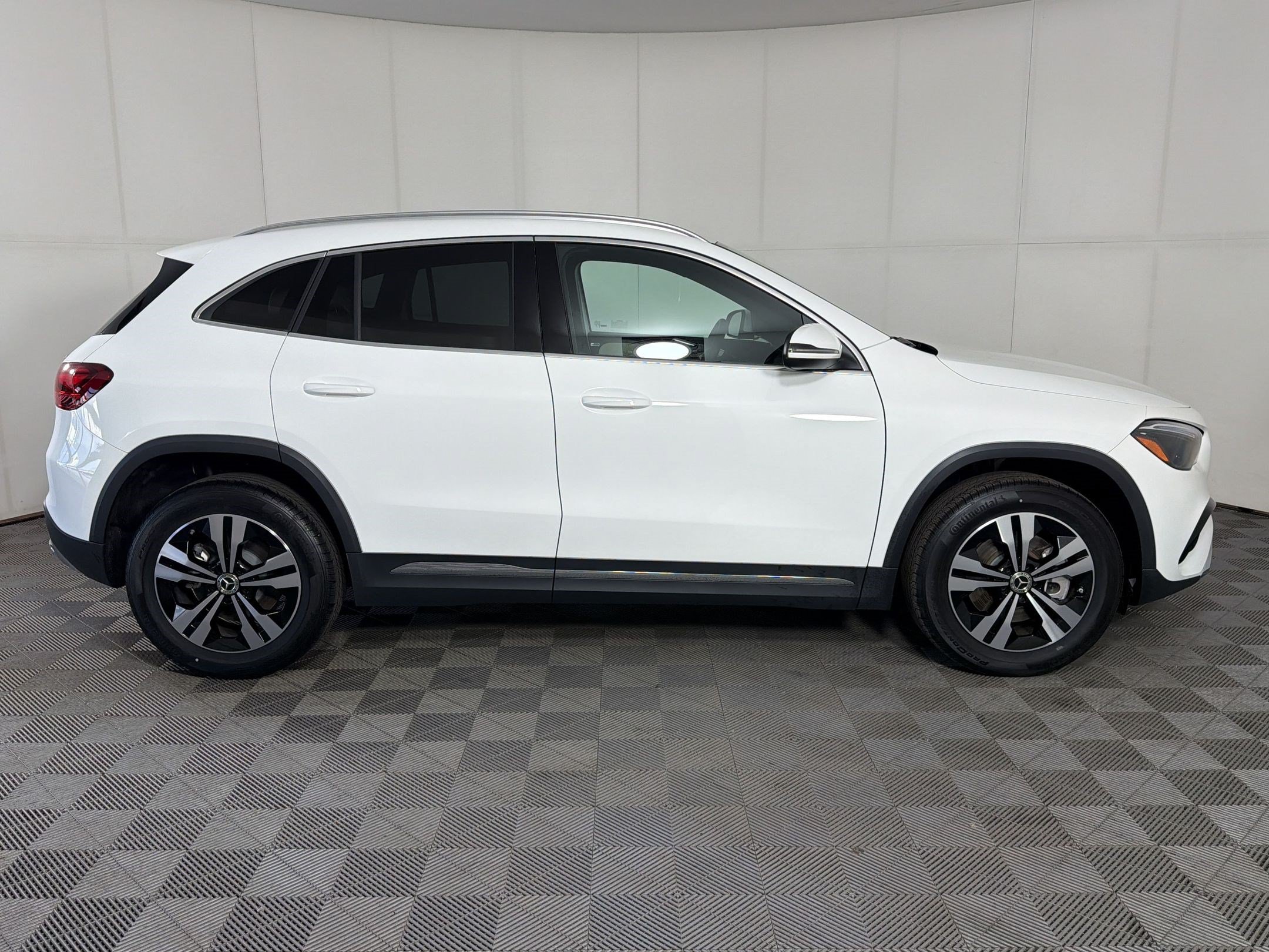 Used 2026 Mercedes-Benz GLA 250 4MATIC image 8