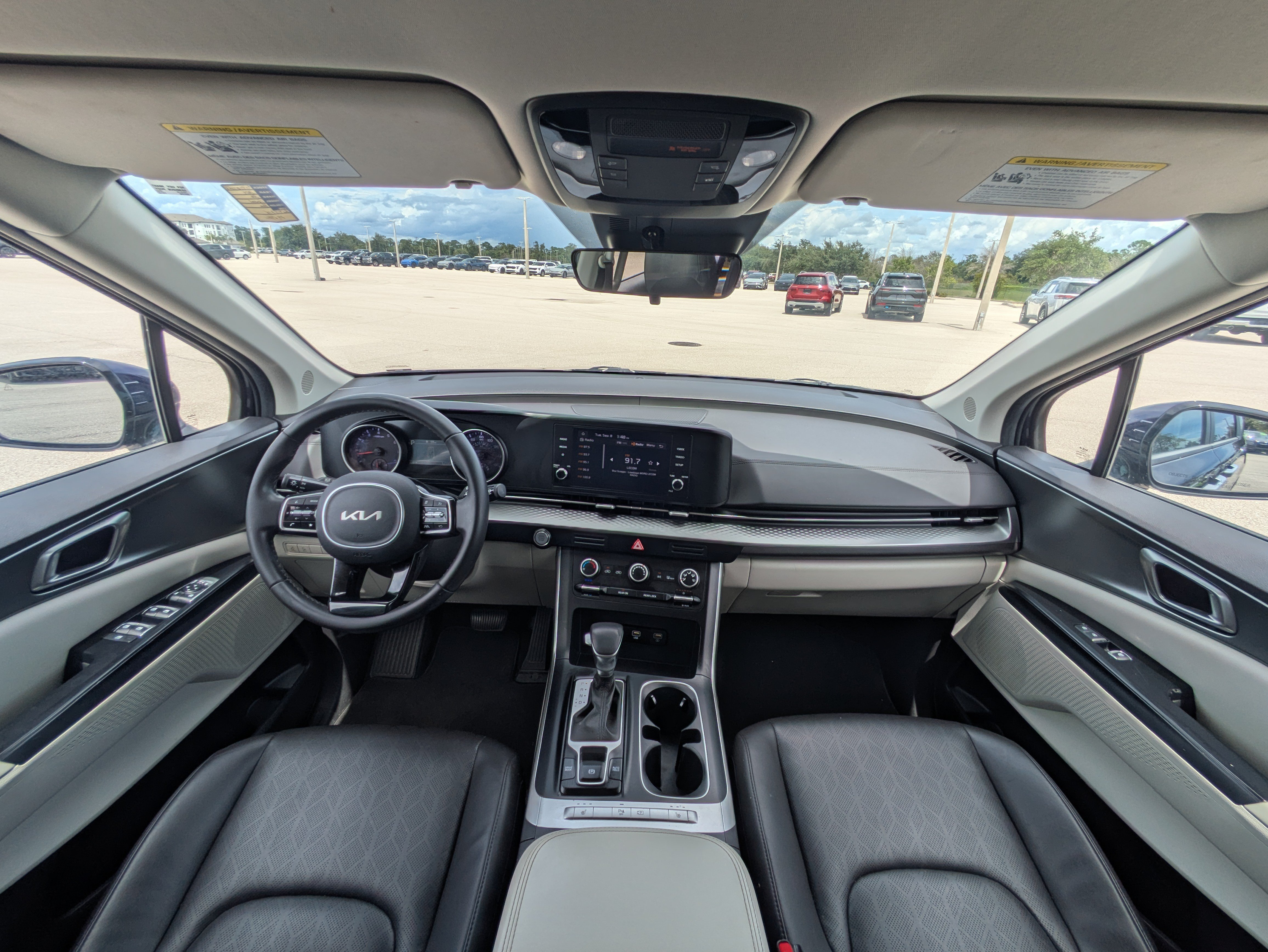 Certified 2024 Kia Carnival LX FWD image 32