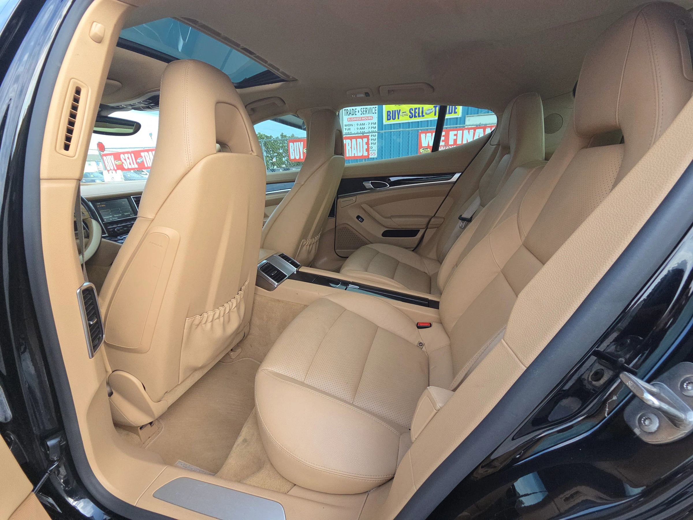 Used 2015 Porsche Panamera 4 image 21