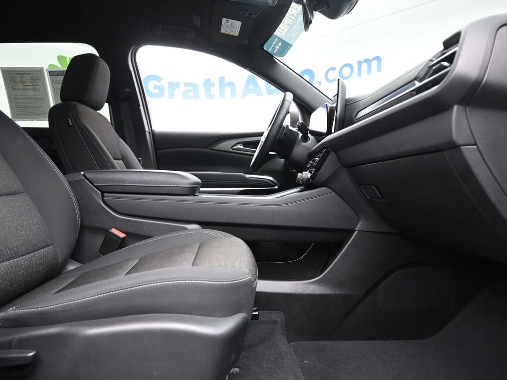 Certified 2025 Chevrolet Traverse LT image 7