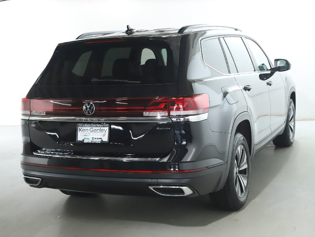 Used 2024 Volkswagen Atlas SE AWD/4WD image 47