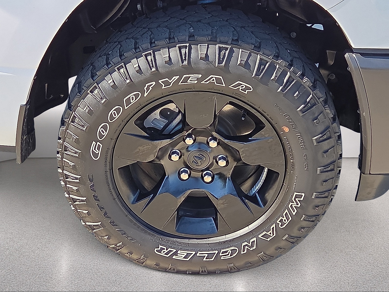 Used 2025 RAM 1500 Warlock AWD/4WD image 7