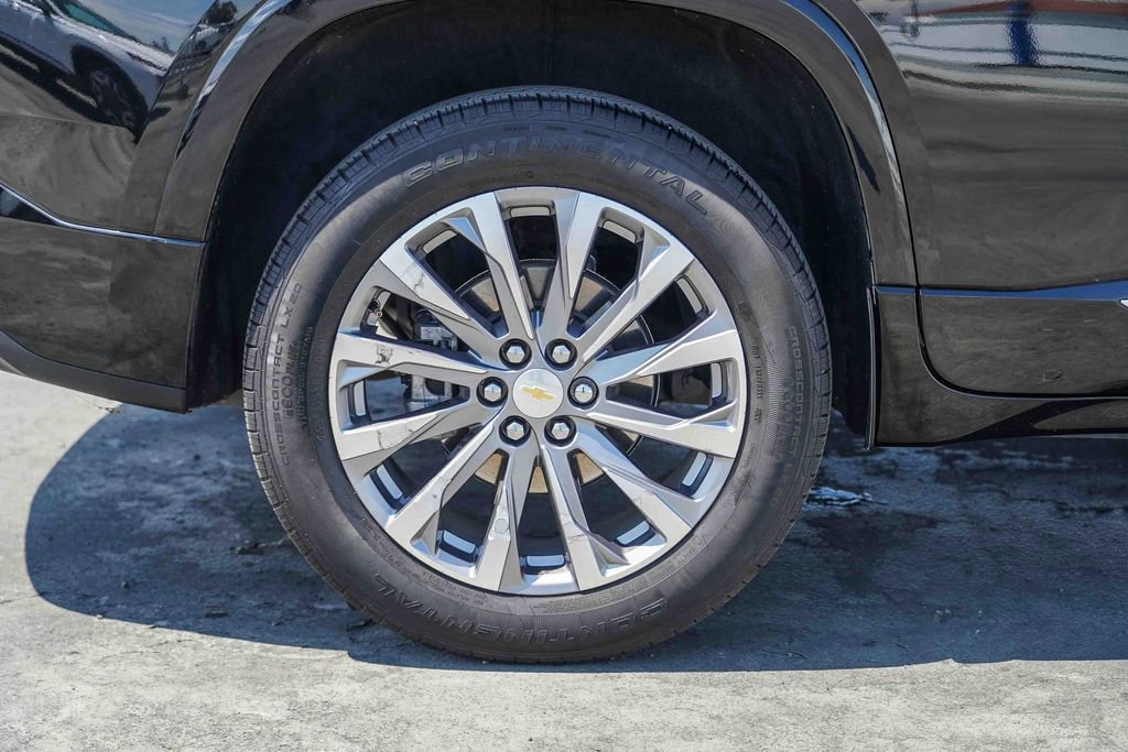 Used 2023 Chevrolet Traverse Premier image 12