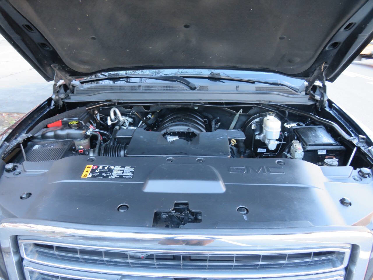 Used 2019 GMC Yukon XL SLT image 39