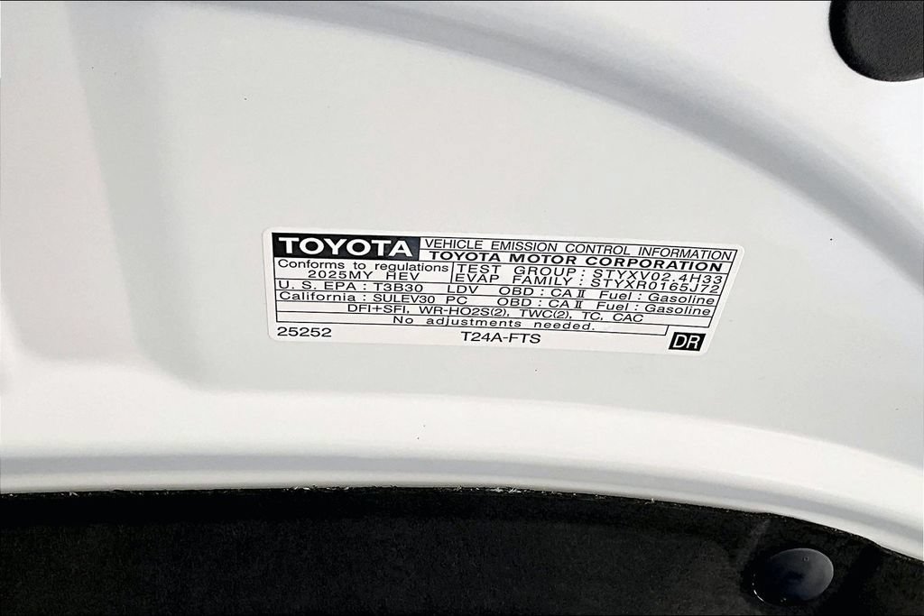 Certified 2025 Toyota Crown Platinum AWD/4WD image 34