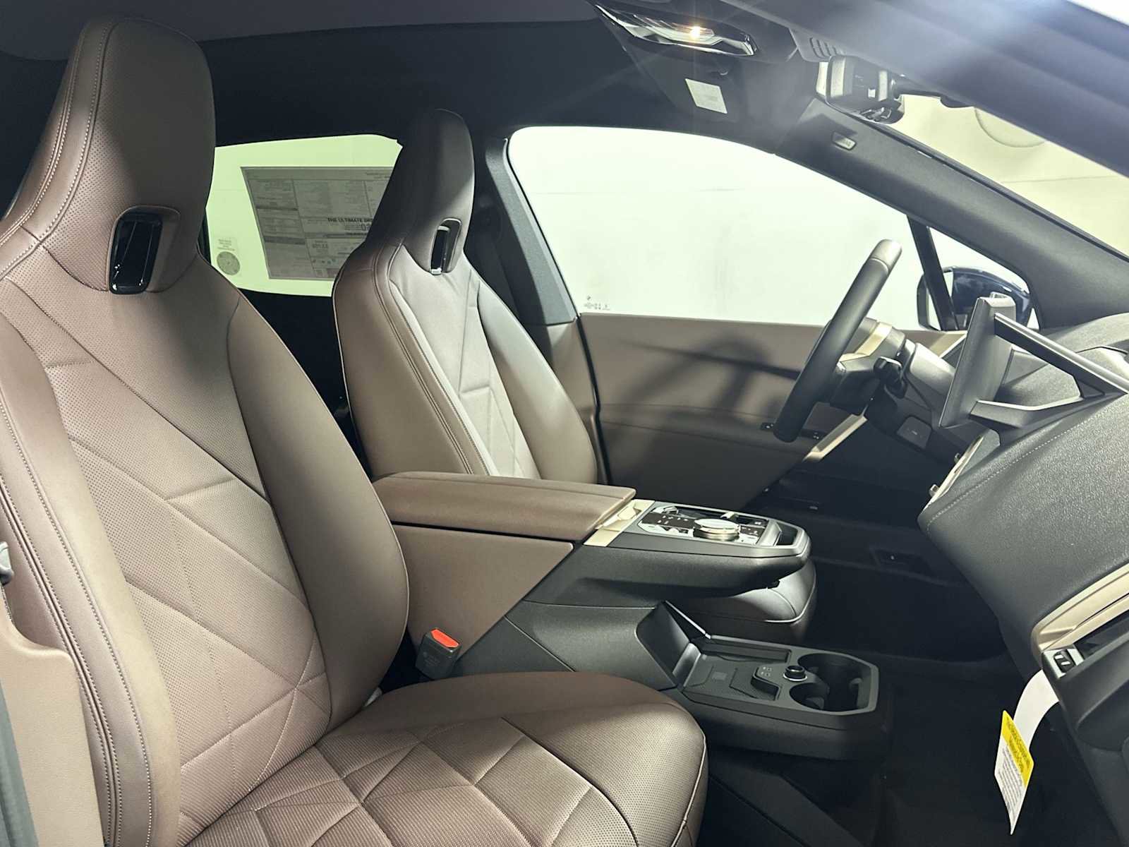 New 2026 BMW iX xDrive60 image 21