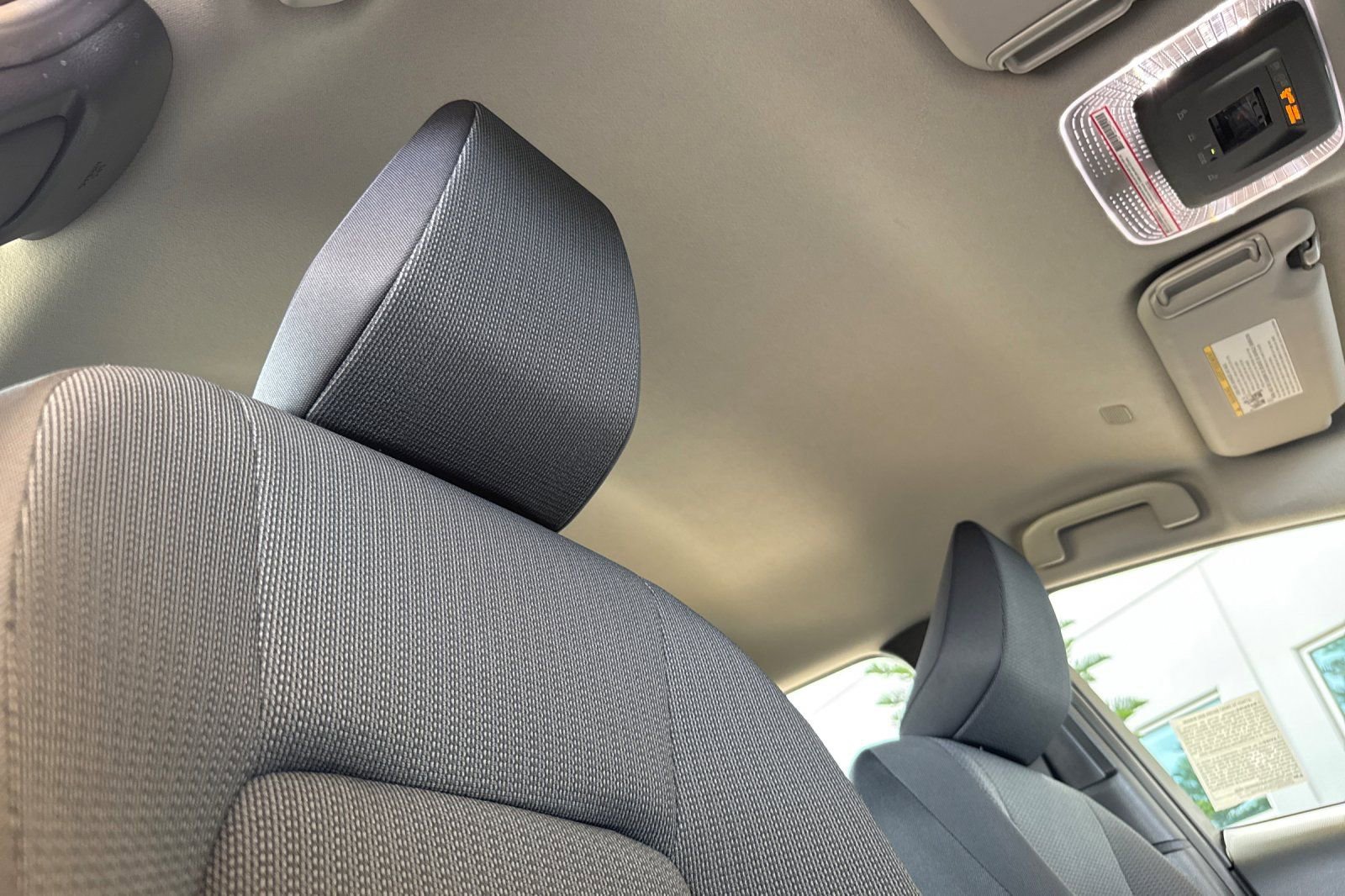 Used 2023 Toyota Prius LE image 18