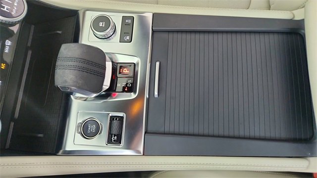 Used 2025 Jaguar F-PACE R-Dynamic S image 47