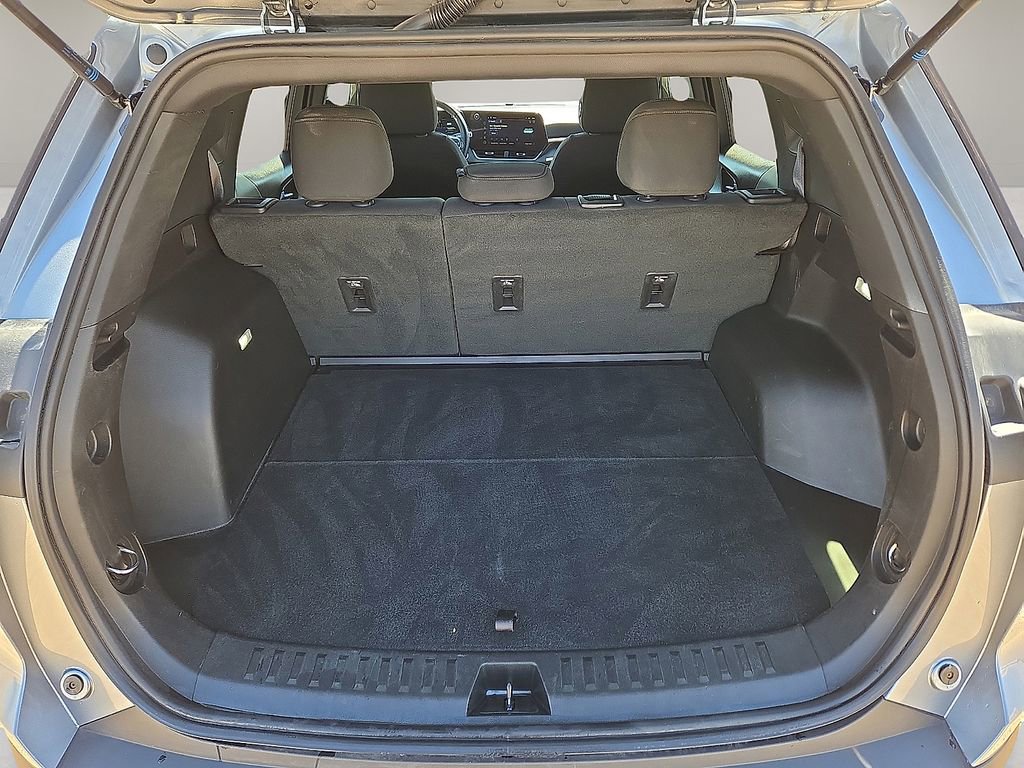 Used 2025 Chevrolet Equinox LT AWD/4WD image 13