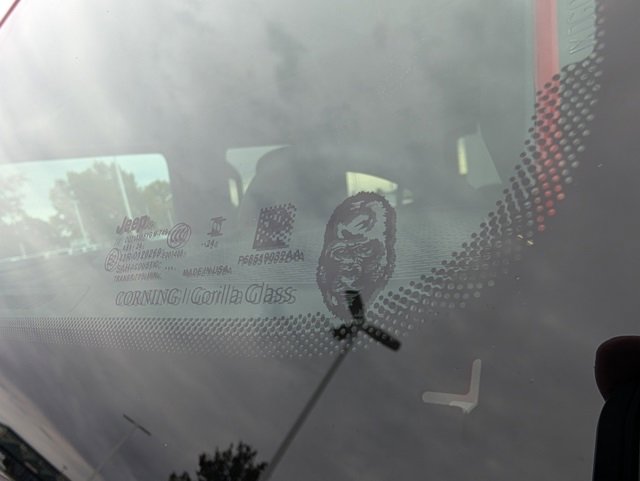 Used 2024 Jeep Wrangler Willys image 31