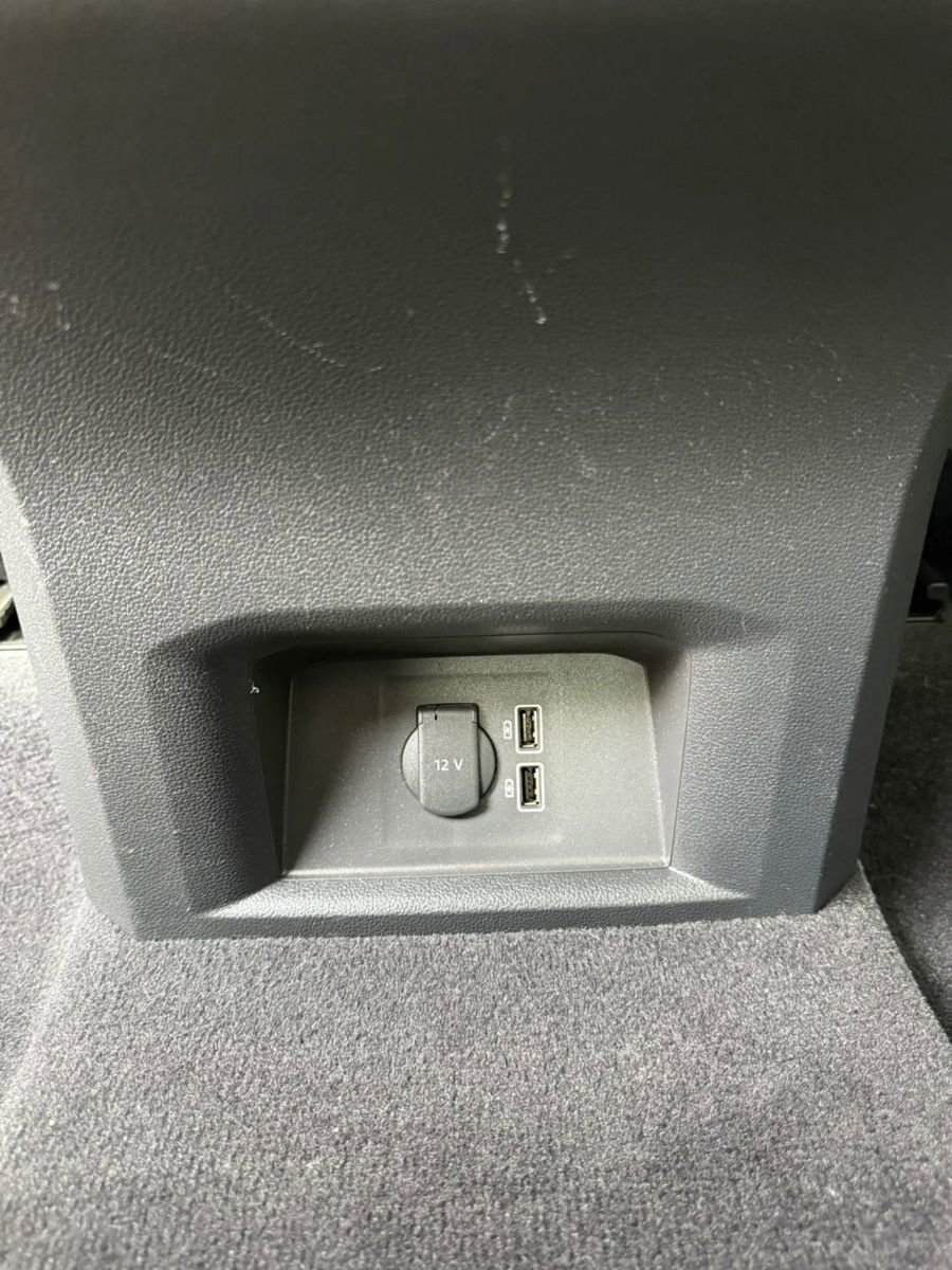 Used 2018 Volkswagen Atlas SE FWD image 30