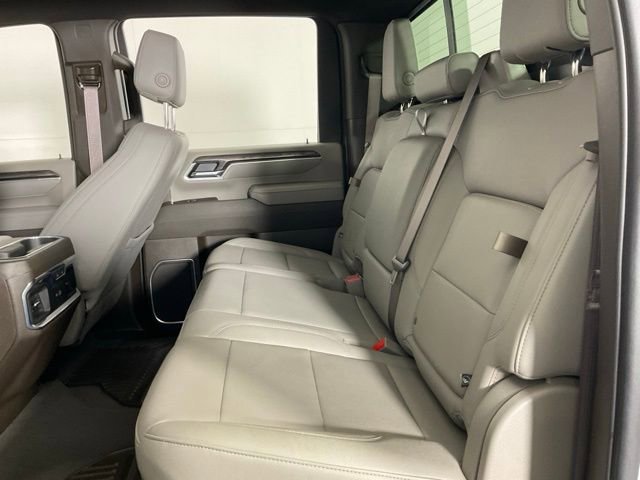 Used 2025 Chevrolet Silverado 2500 LTZ w/ LTZ Convenience Package image 36