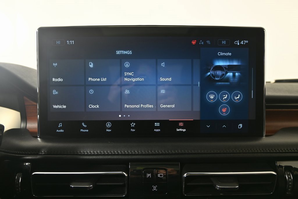 Used 2022 Lincoln Nautilus Reserve w/ Cargo Utility Package image 29