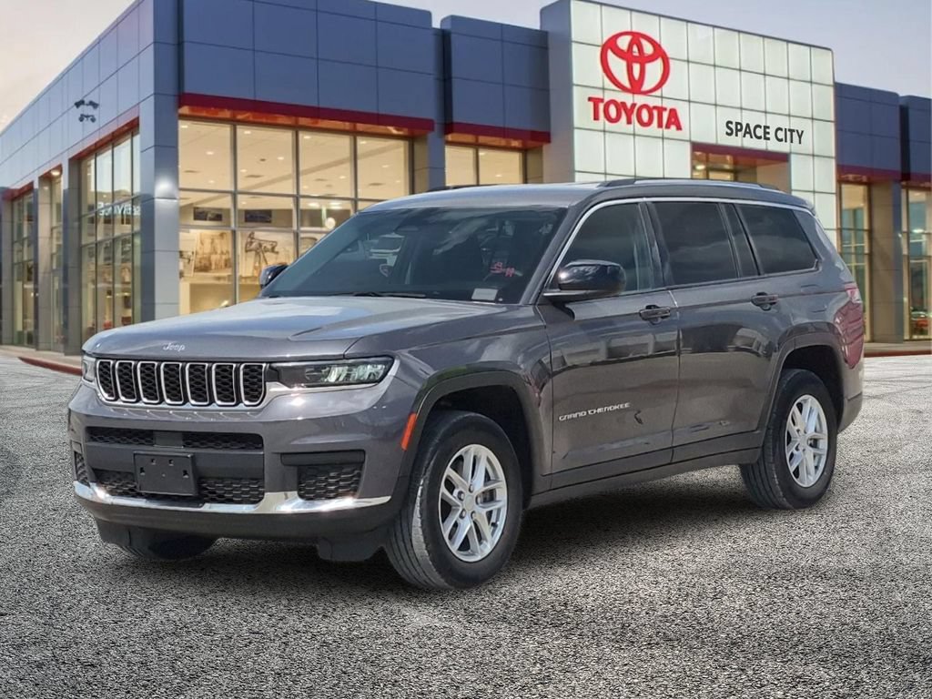 Used 2023 Jeep Grand Cherokee L Laredo AWD/4WD image 2