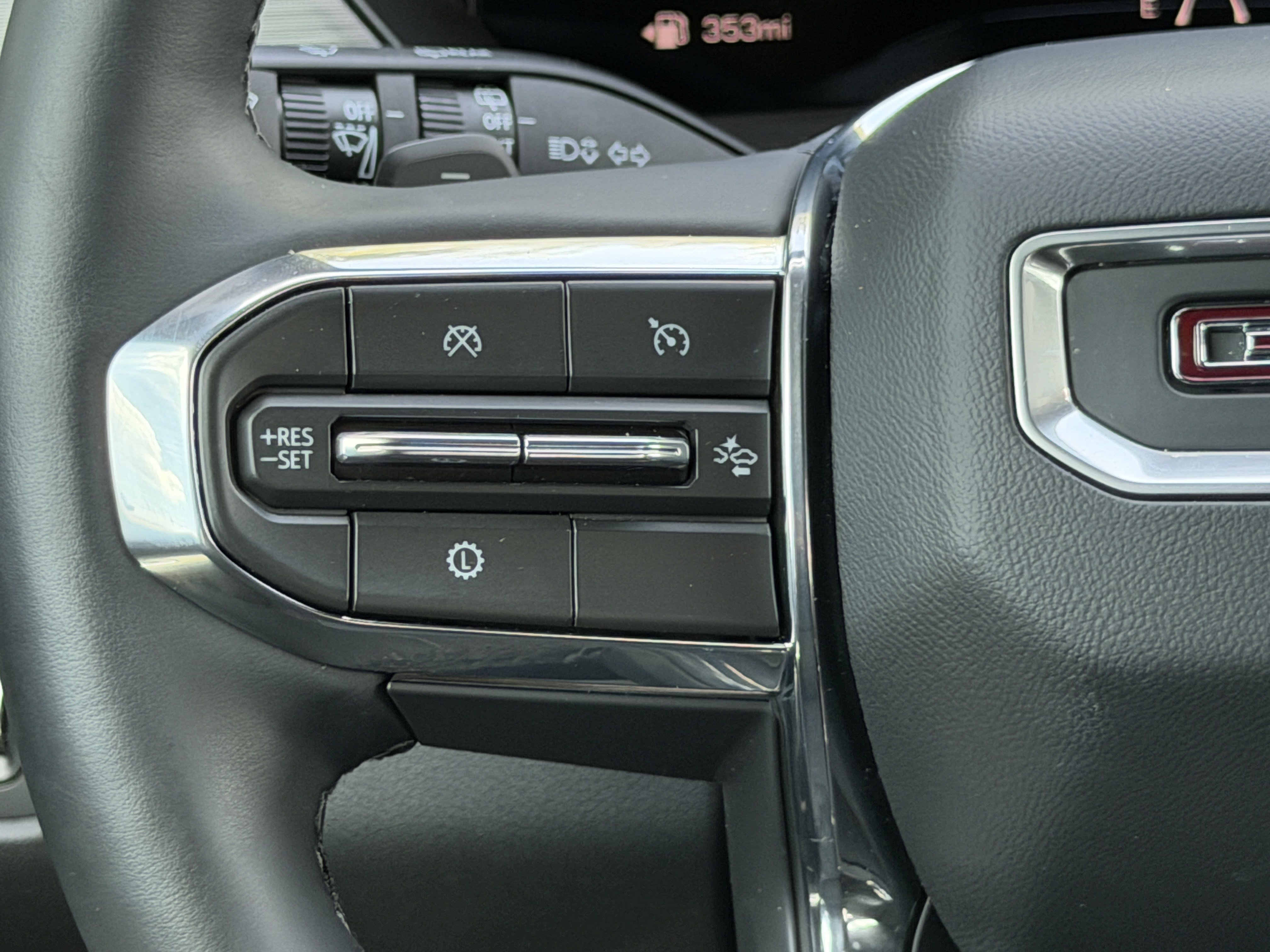 New 2026 GMC Acadia Elevation FWD image 33
