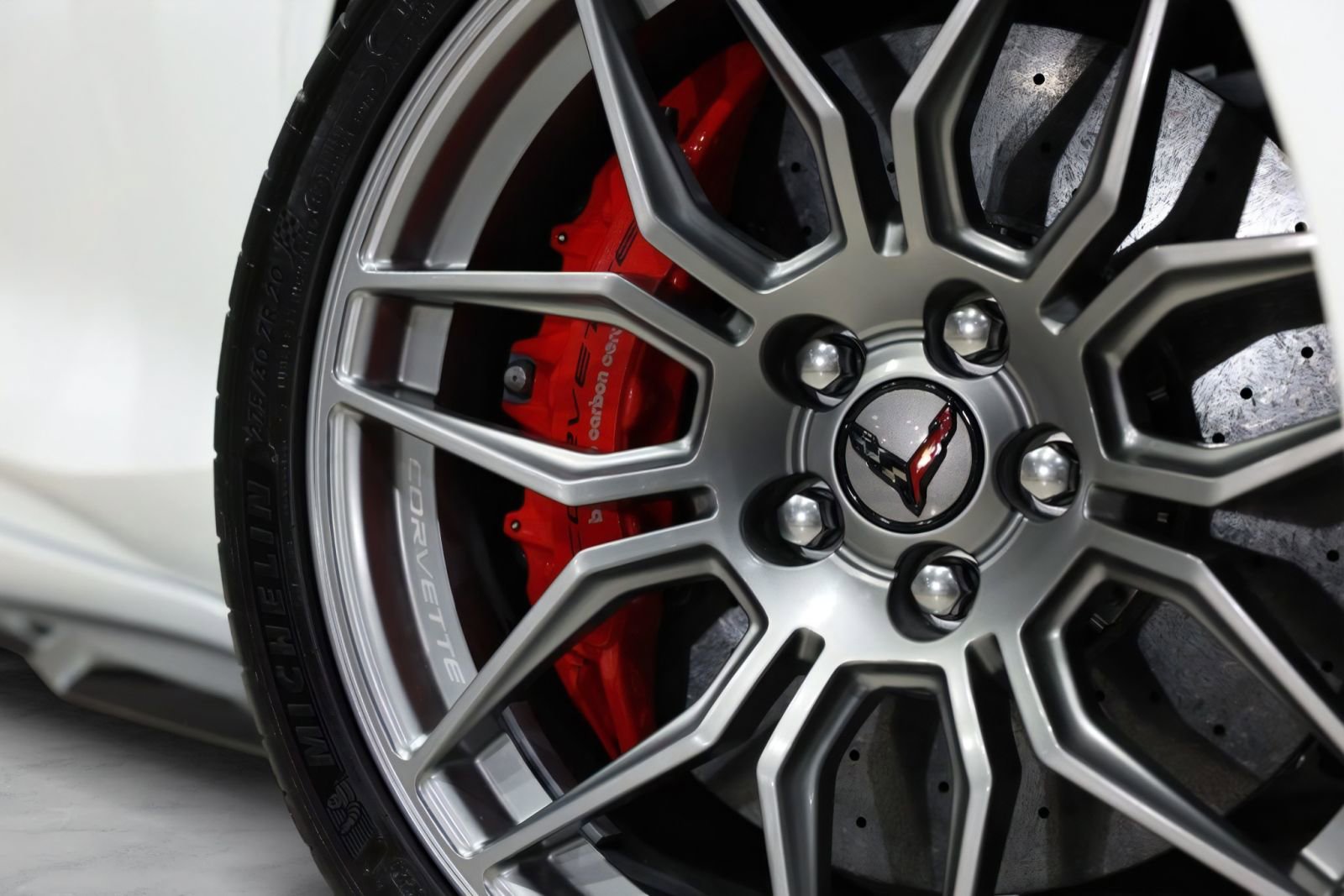 Used 2025 Chevrolet Corvette Z06 RWD image 15