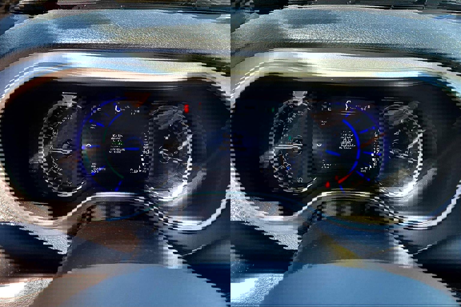 Used 2021 Chrysler Pacifica Touring-L w/ Uconnect Theater Family Group image 14