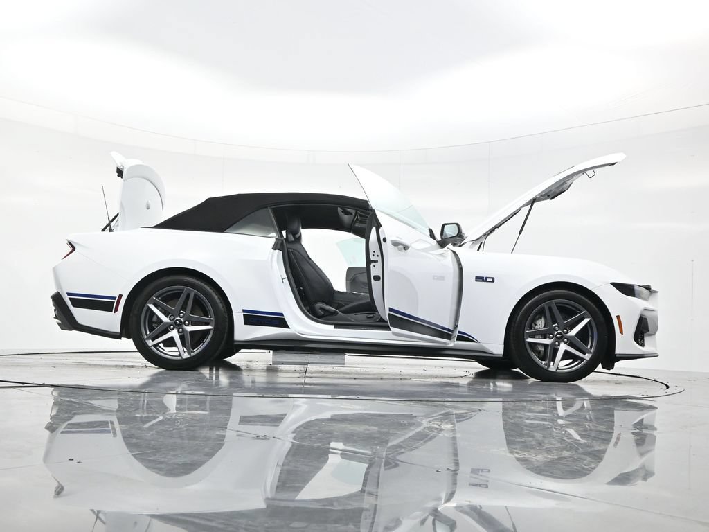 Used 2025 Ford Mustang GT Premium RWD image 49